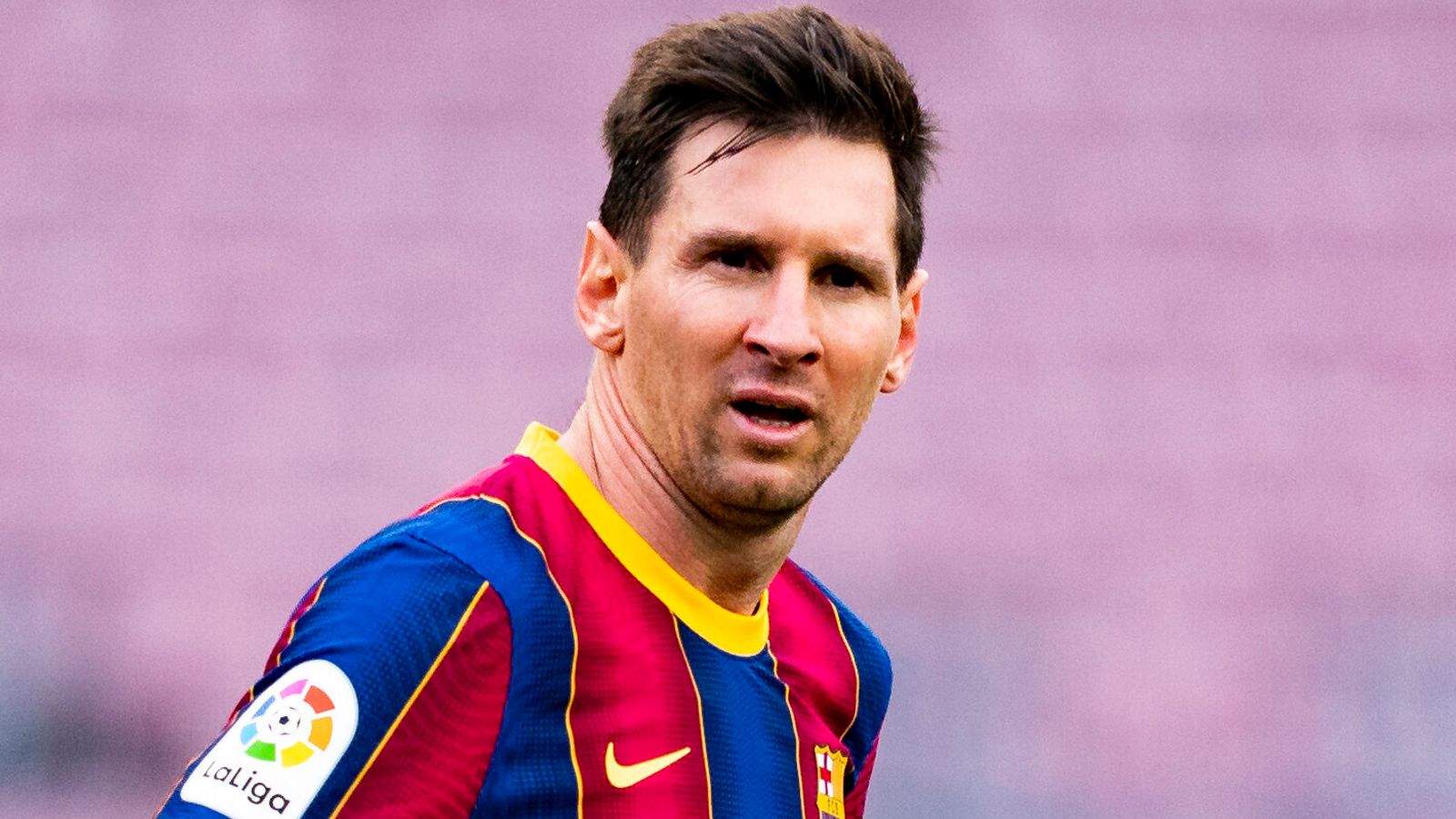 Lionel Messi đã chính thức trở thành cầu thủ tự do
