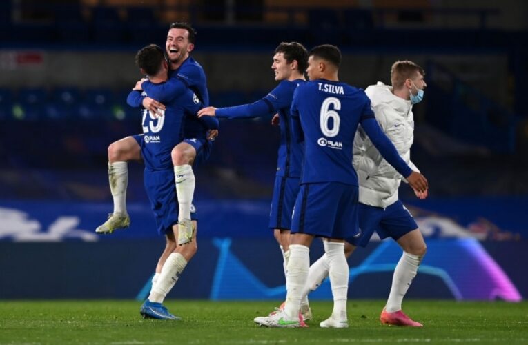 Chelsea ăn mừng vô địch lớn trước mặt các sao của Real