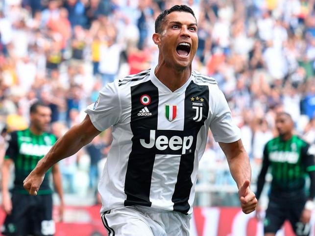Tại sao Juventus nên chia tay Ronaldo?