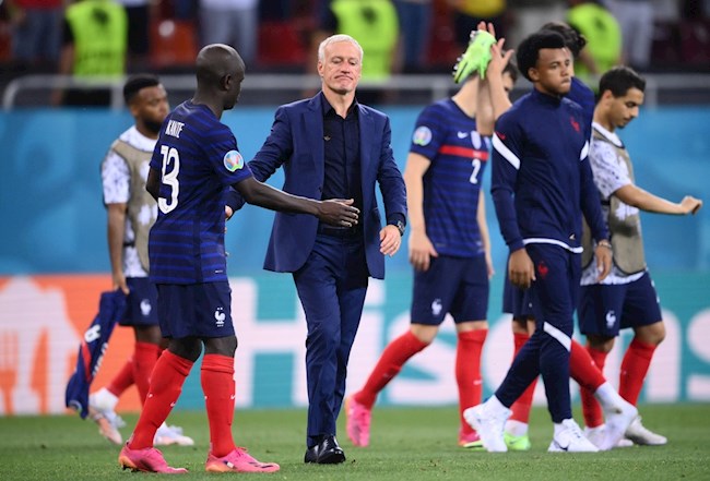 Mourinho: Pháp thua vì sai lầm của Didier Deschamps