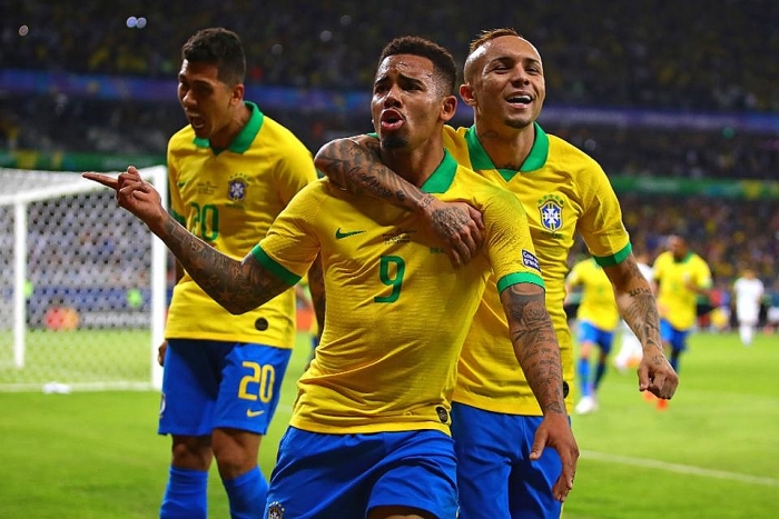 Đội tuyển hạng 53 thế giới chấm dứt 10 trận toàn thắng của Brazil