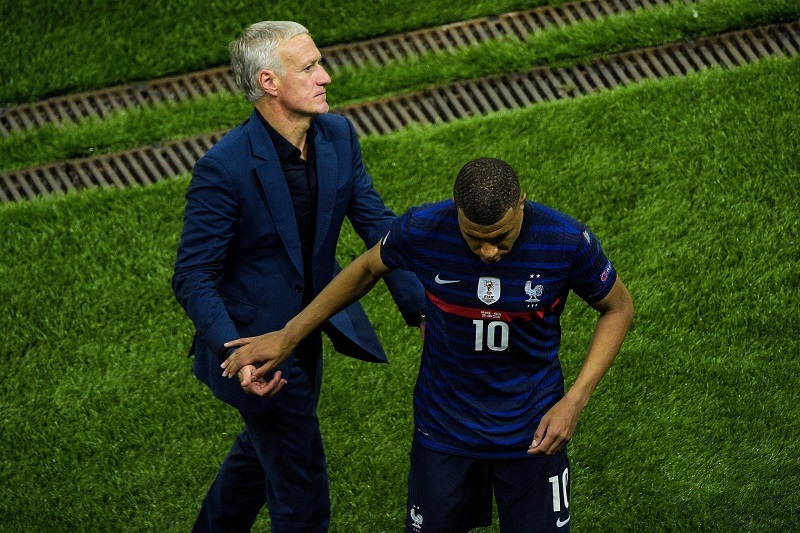 Didier Deschmaps thừa nhận thật đau đớn khi bị loại khỏi EURO 2020